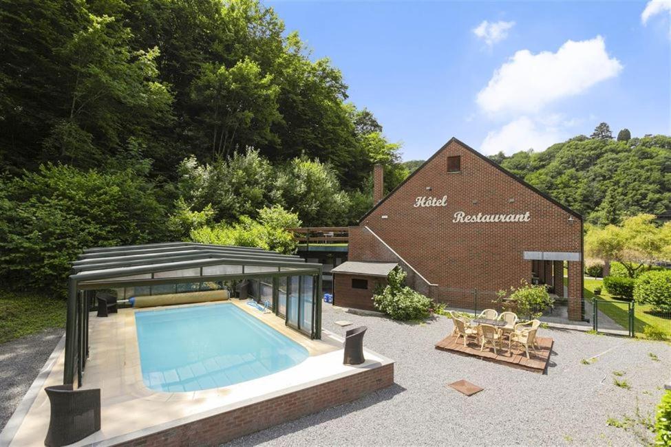 Auberge De La Lesse Celles  Exterior photo